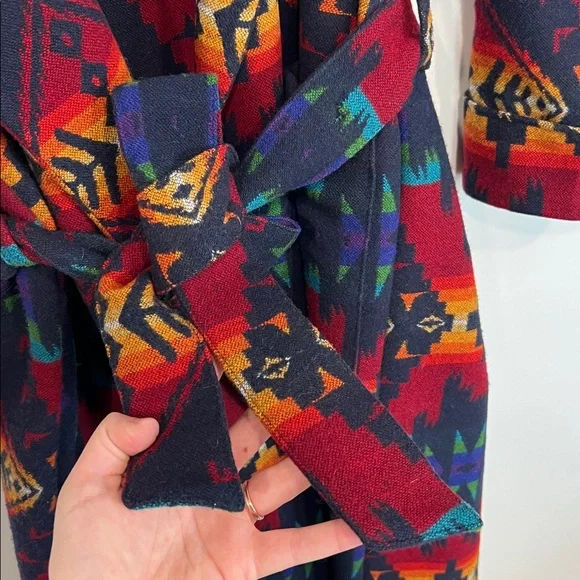 Pendleton Long Wool Jacket Shawl Collar Robe in Chief Joseph Aztec Design - Picture 8 of 16